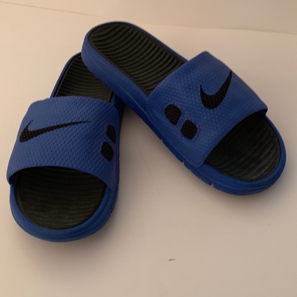 nike benassi soft